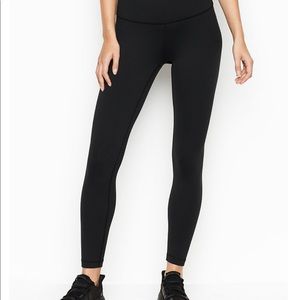 Victoria’s Secret Studio Legging